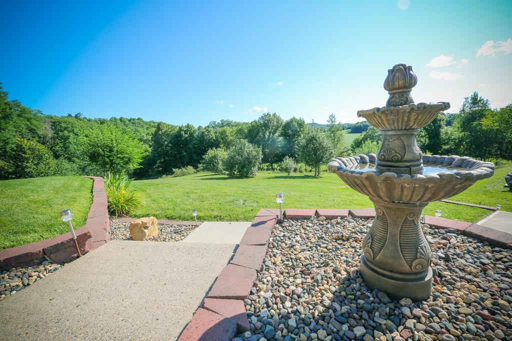 The Meier Inn, A Country Bed & Breakfast Boyceville Exterior foto